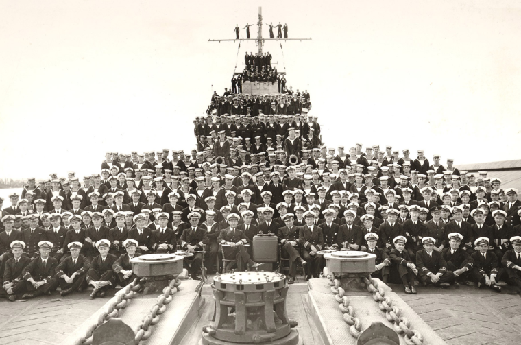 1941 photo of HMAS Perth navy sailors